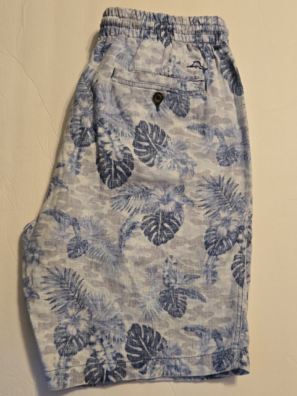 Tommy Bahama Light Blue and Navy Tropical Print Linen Flat Front Shorts - W34